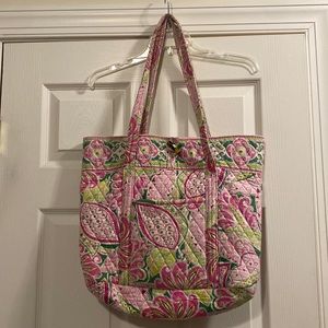 Vera Bradley hand bag